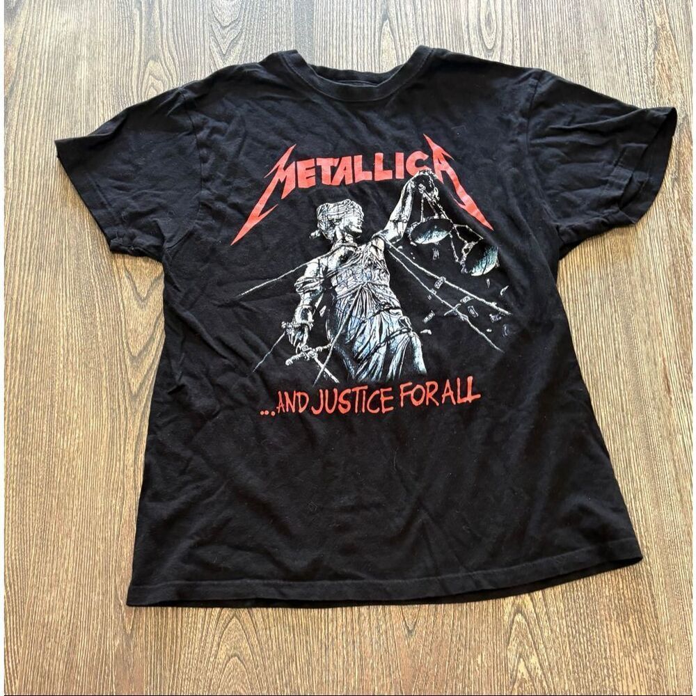 Metallica Graphic Print T-Shirt Short Sleeve Crew Neck Pullover Black Size S